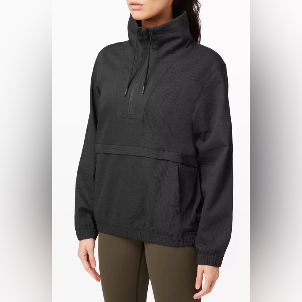 lululemon athletica pack light pullover black